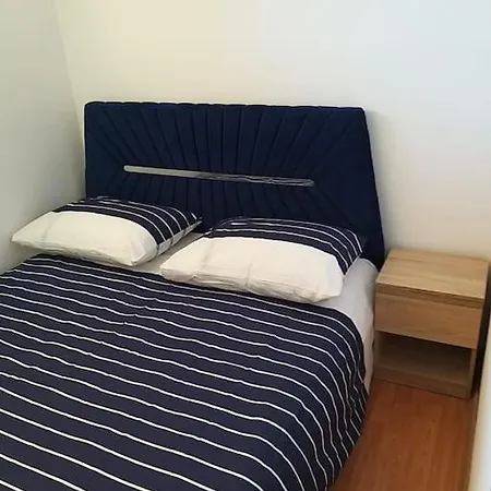 Διαμέρισμα Nice On Quite Location Near City Center *